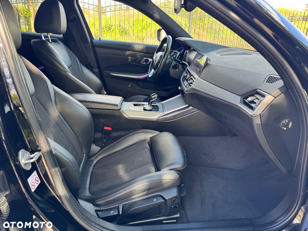 BMW Seria 3 330d xDrive M Sport - 25