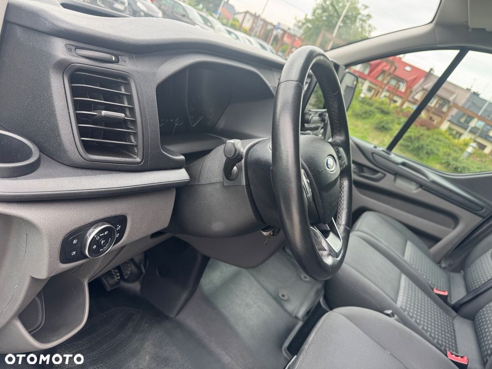 Ford Transit Custom 310 L2H1 Limited - 13