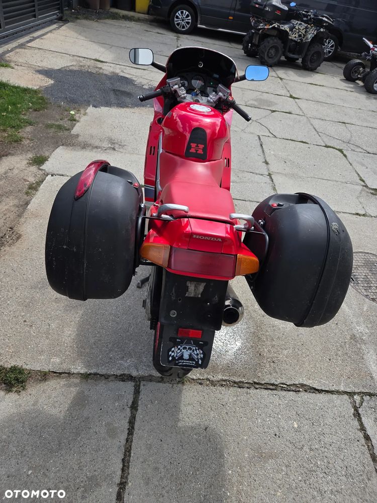 Honda VFR - 11