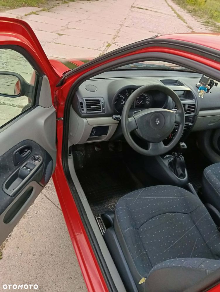 Renault Clio 1.4 Extreme - 8