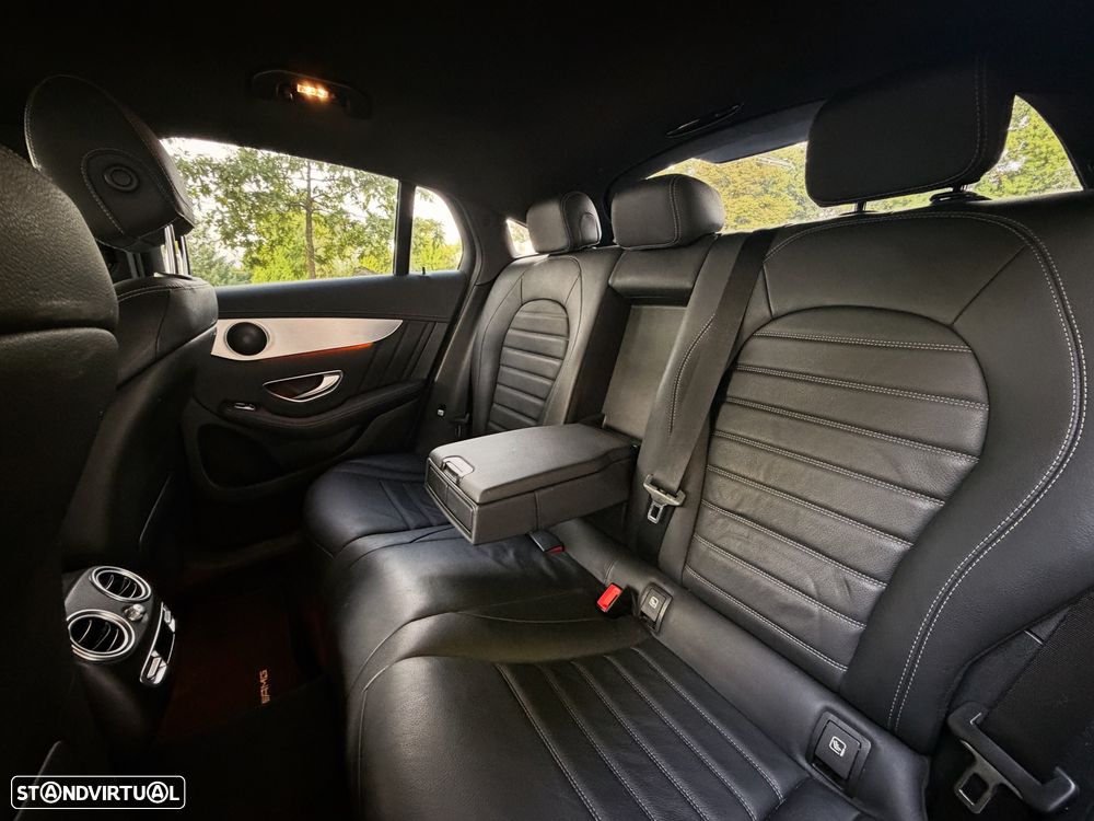 Mercedes-Benz GLC 350 e 4Matic 7G-TRONIC AMG Line - 11