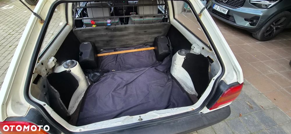 Volkswagen Polo 1994 photo 5