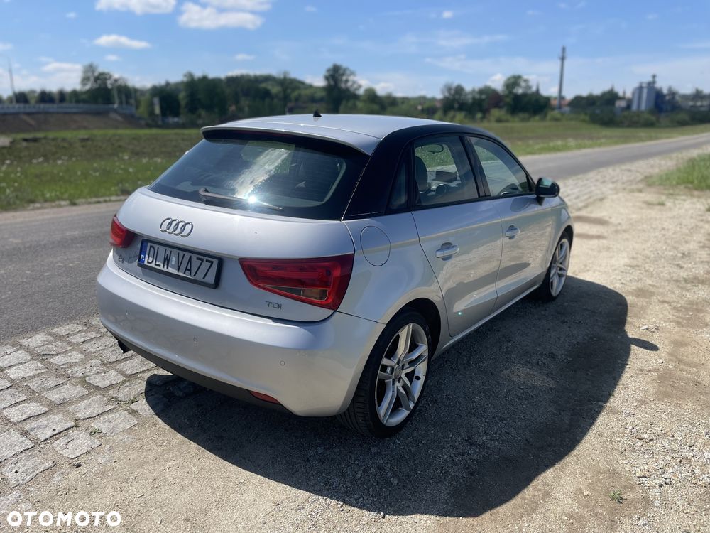 Audi A1 Sportback 1.6 TDI Ambition S tronic - 13