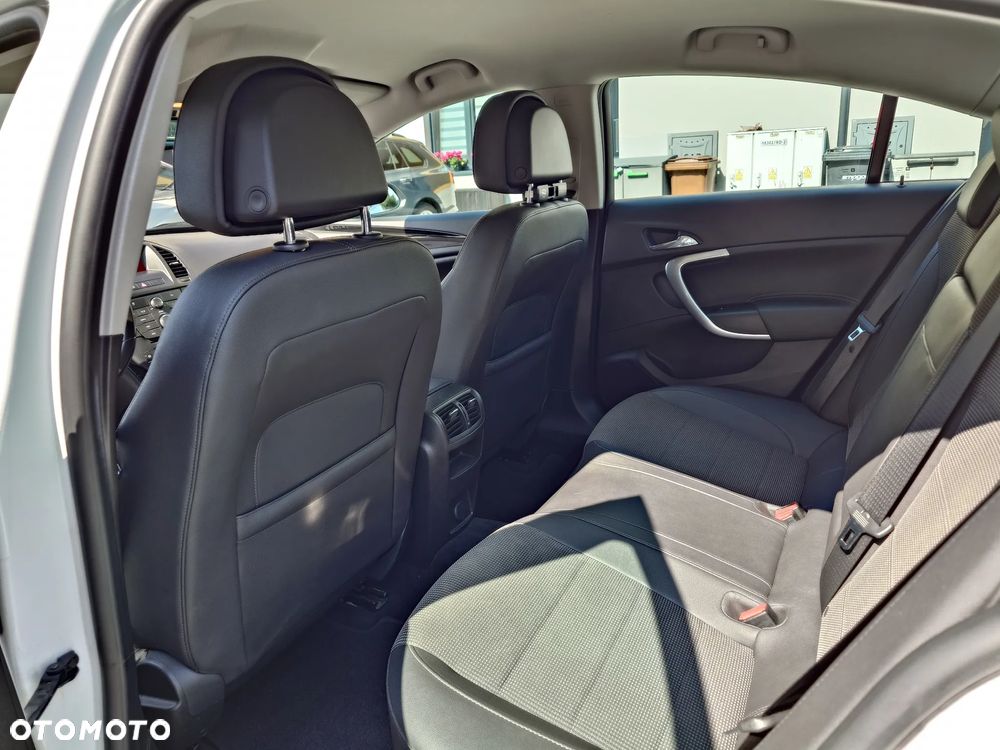 Opel Insignia 1.6 Turbo - 10