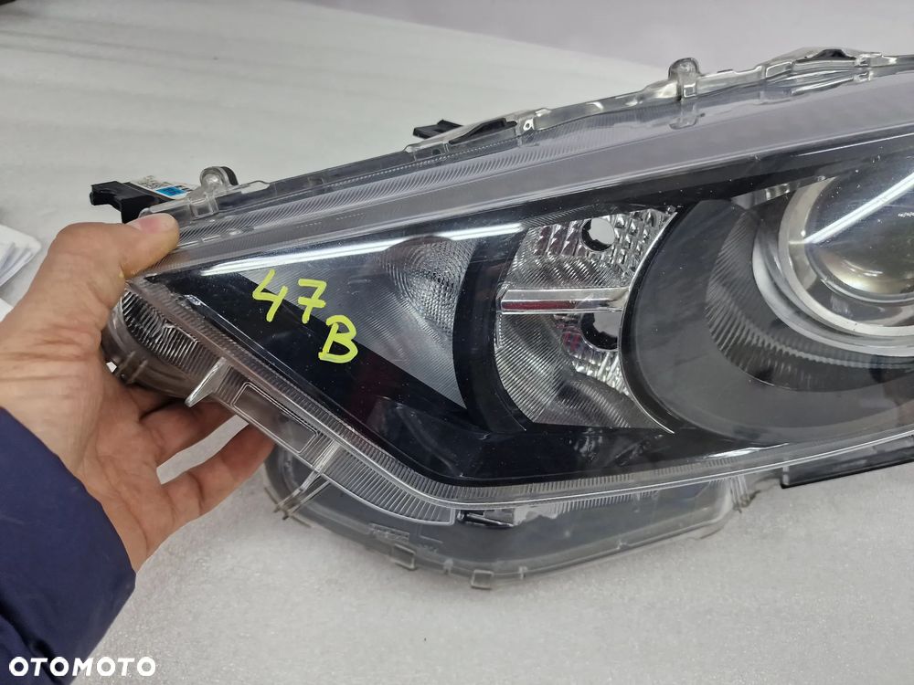 TOYOTA YARIS IV 19- LEWA / PRAWA ZWYKŁA SOCZEWKA LAMPA PRZEDNIA PRZÓD , NR KOITO K0-6 , NR AUKCJI LA47 - 21