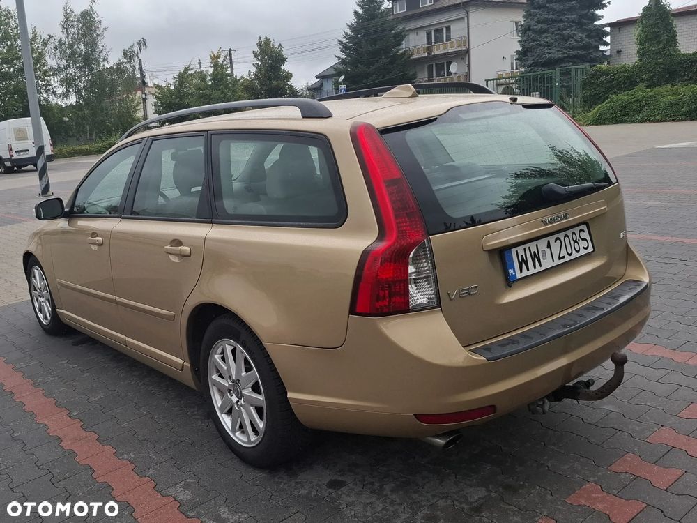 Volvo V50 D5 Kinetic - 3