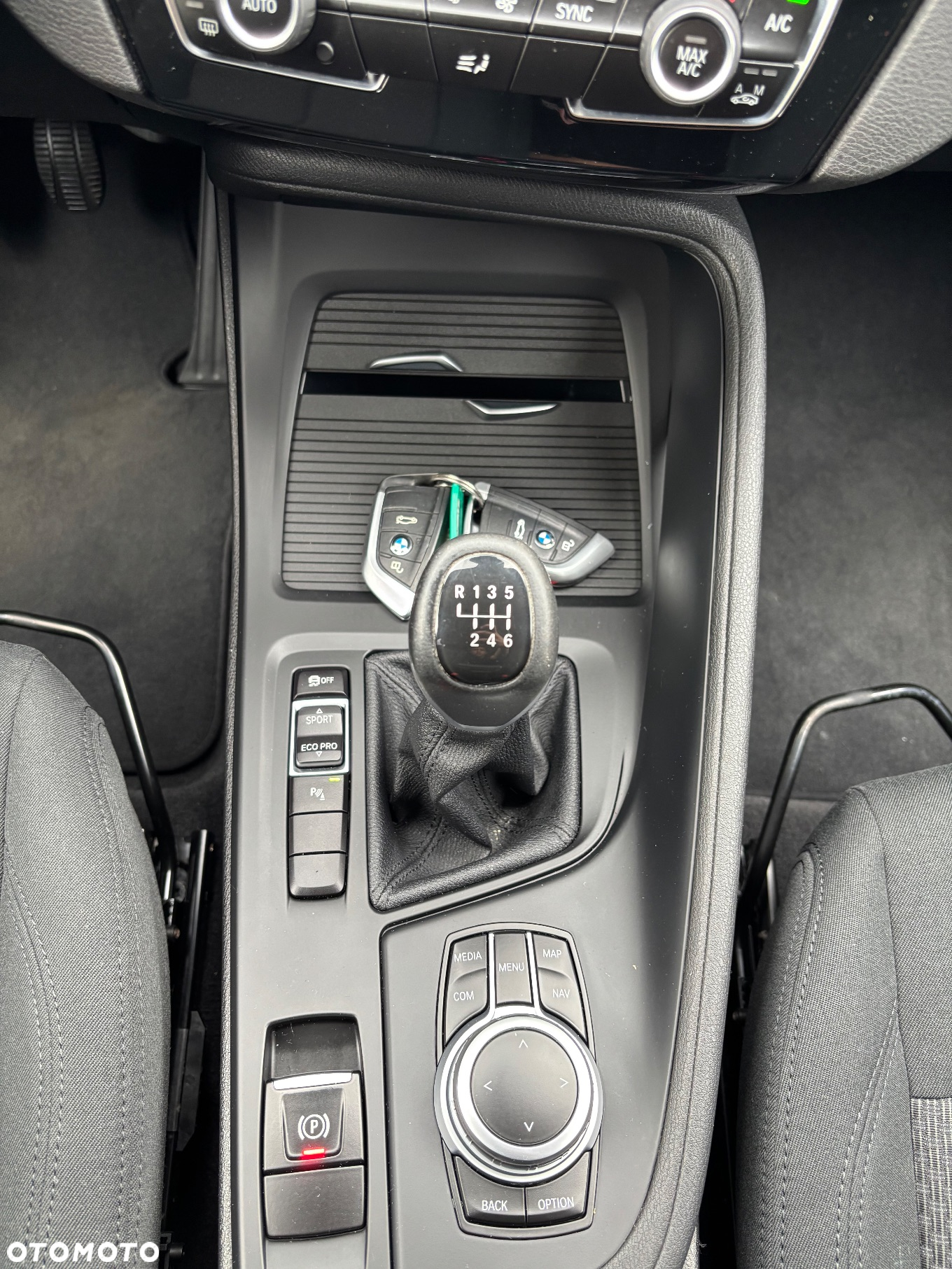 BMW X1 sDrive16d - 17