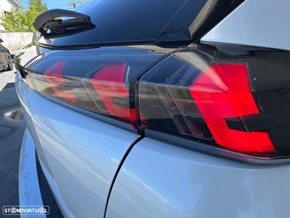 Peugeot 2008 1.5 BlueHDi Allure Pack - 33