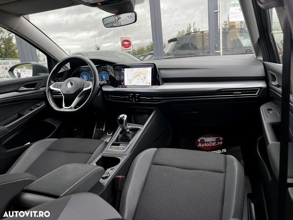 Volkswagen Golf - 6