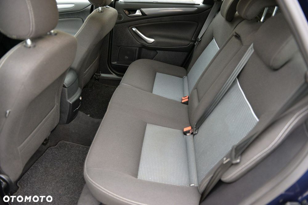 Ford Mondeo 2.0 Silver X - 10