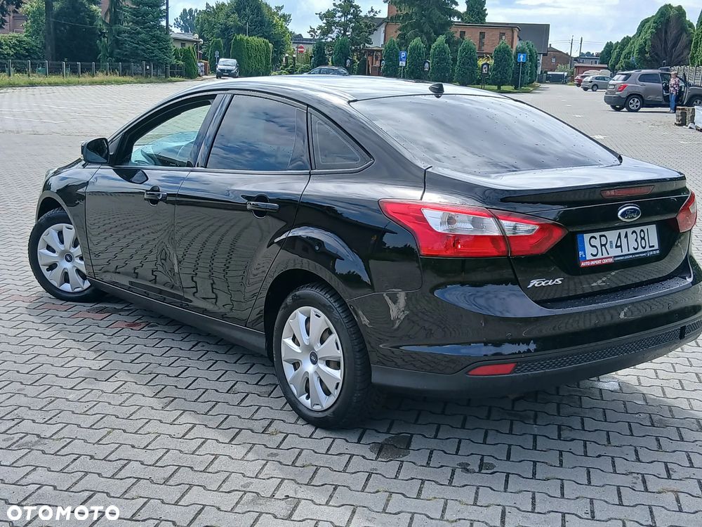Ford Focus 1.6 TDCi Ambiente - 36