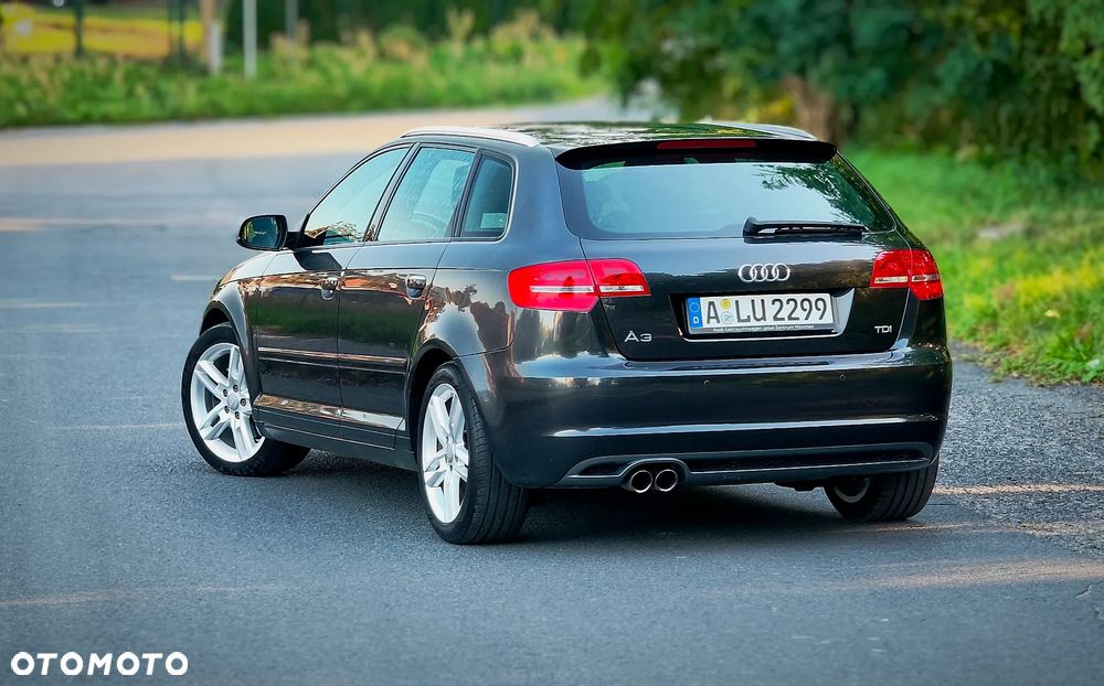 Audi A3 Sportback 2.0 TDI DPF S line Sportpaket - 11