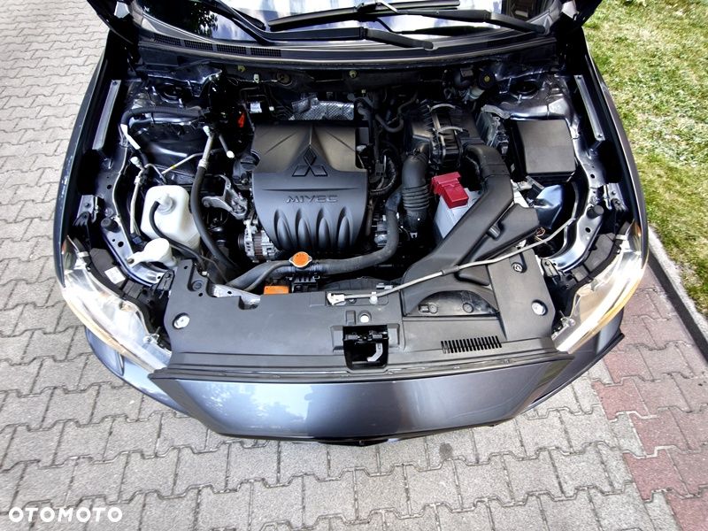 Mitsubishi Lancer 1.6 Intense - 36