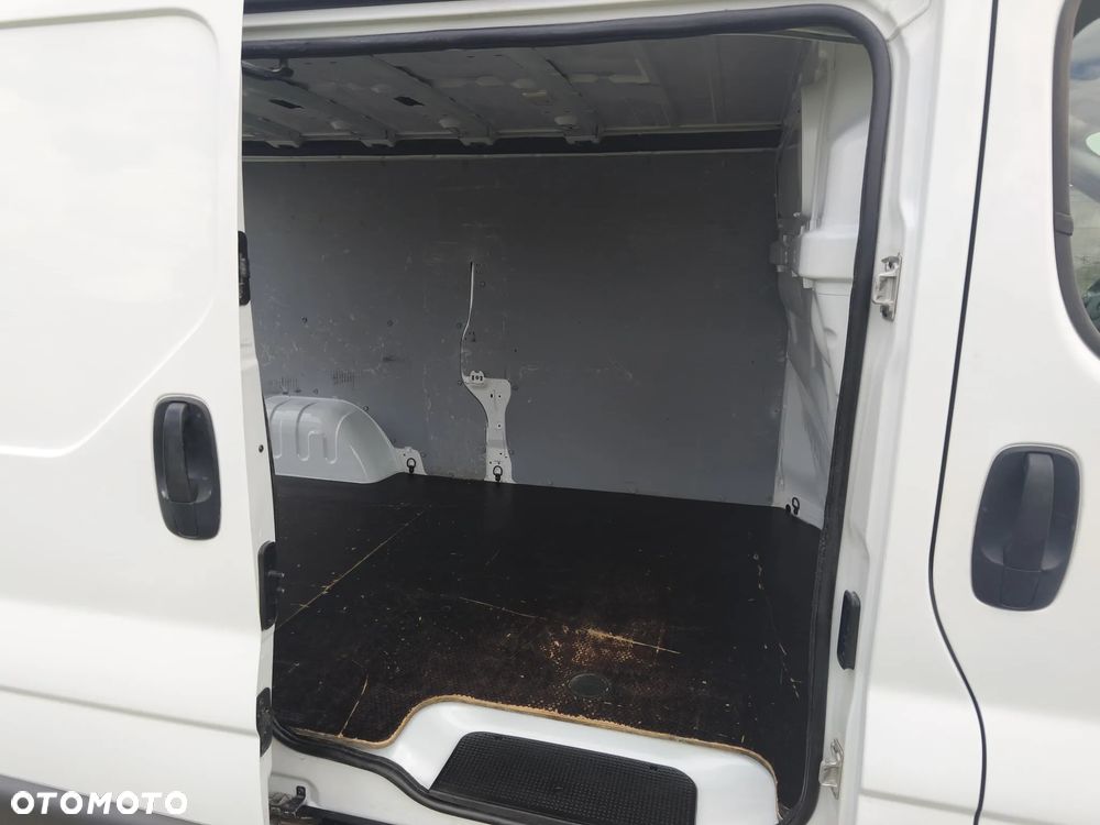 Opel Vivaro 2014R L2H1 2.0CDTi Klima Navi Tempomat Czujniki Hak Skrzydełka 115KM 6 Biegów Trafic - 7