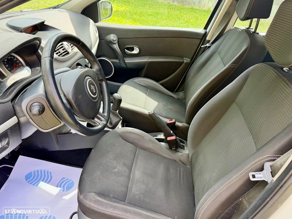 Renault Clio 1.5 dCi Dynamique S - 46