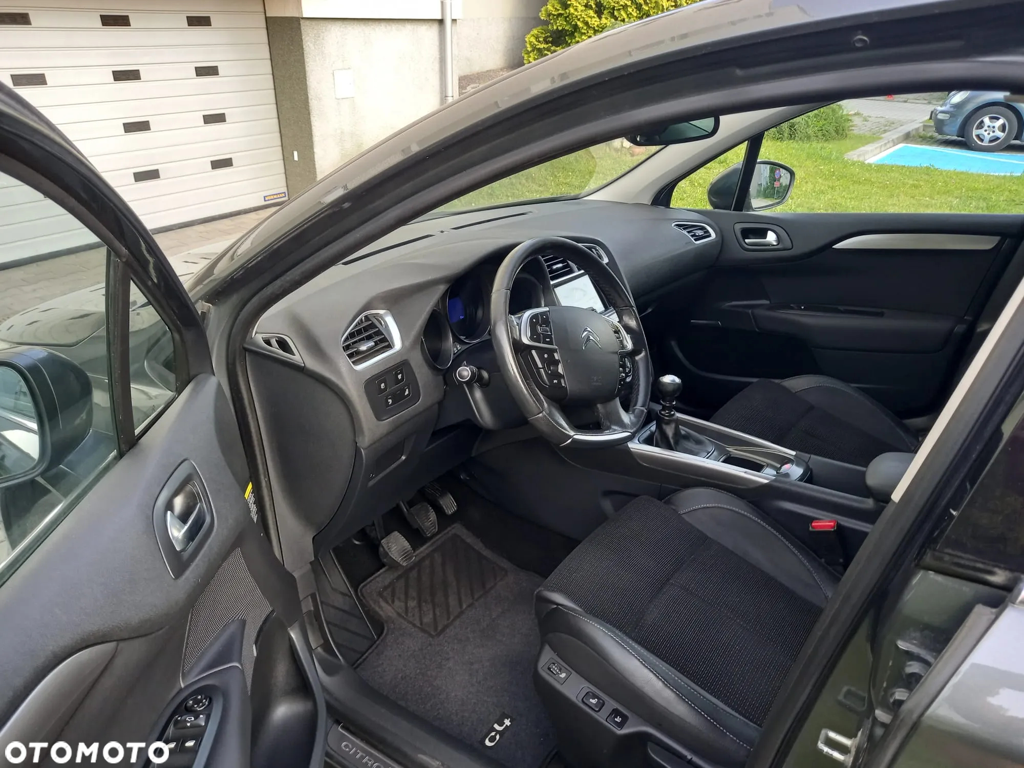 Citroën C4 HDi 150 Exclusive - 15