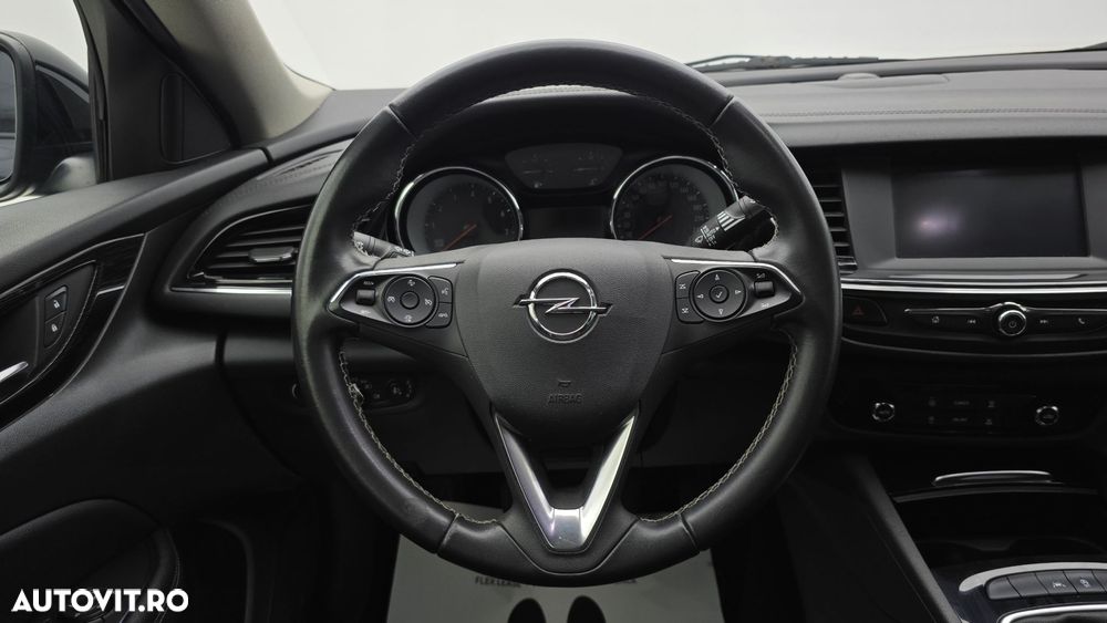 Opel Insignia - 15