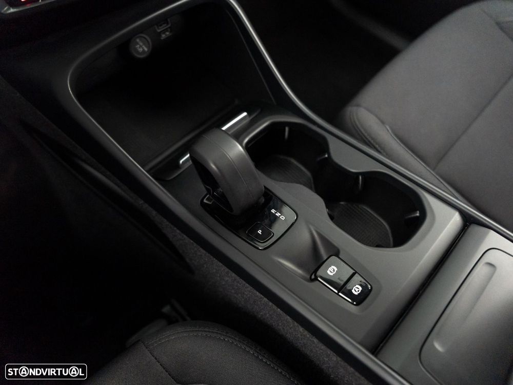 Volvo XC 40 1.5 T2 Momentum Plus Geartronic - 26