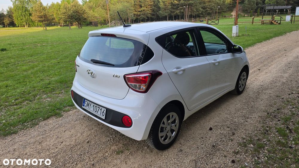 Hyundai i10 - 12