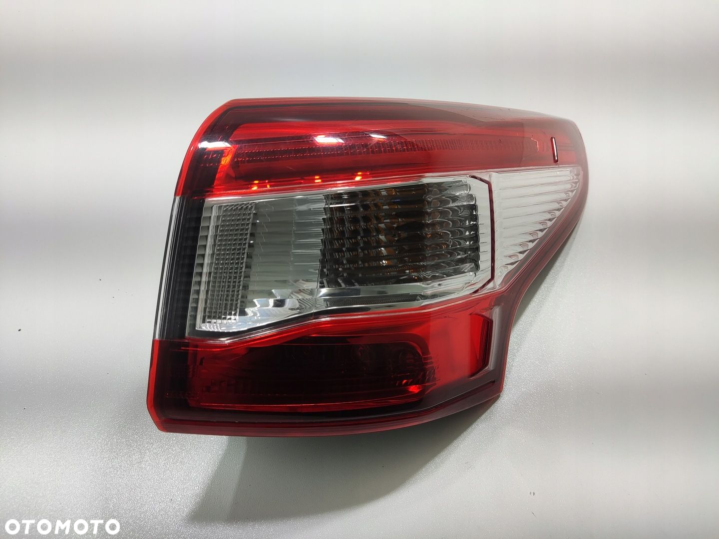 LAMPA PRAWA PRAWY TYŁ W BŁOTNIK NISSAN QASHQAI II J11 2014-2016 26550-4EA0A - 3