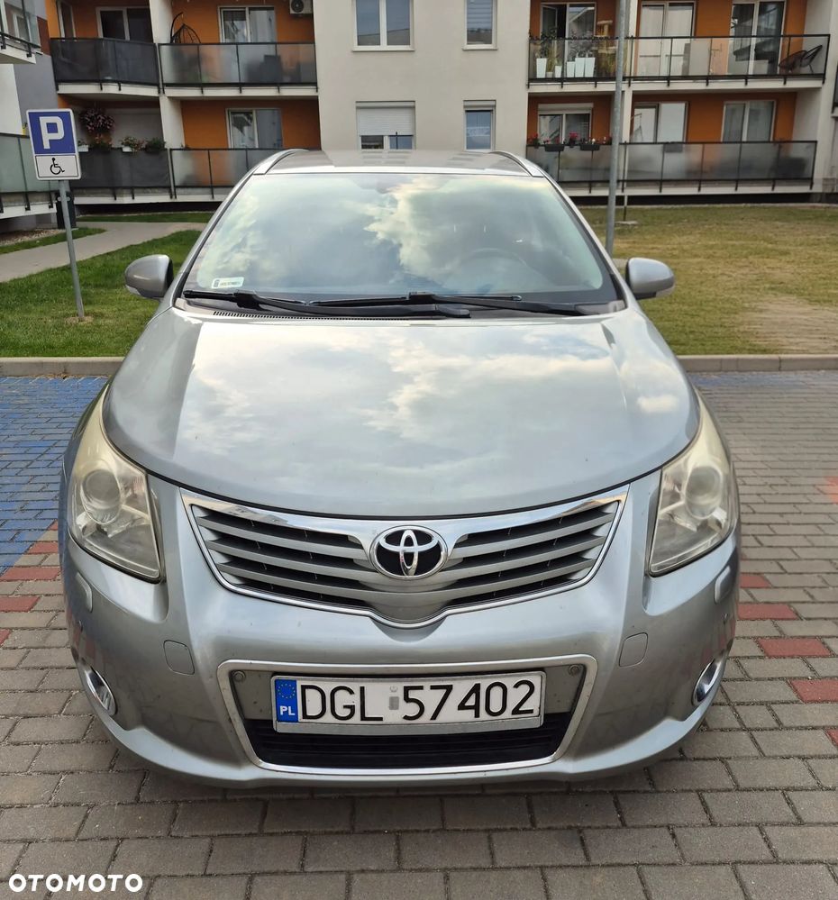 Toyota Avensis 2.2 D-4D Platinium - 3