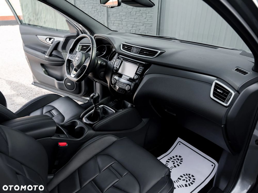 Nissan Qashqai 1.6 DIG-T TEKNA+ - 16