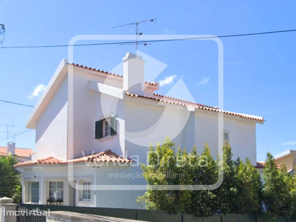 Moradia T4 Isolada com Piscina e Garagem no Estoril | IMÓVEL DA BANCA - Grande imagem: 5/23