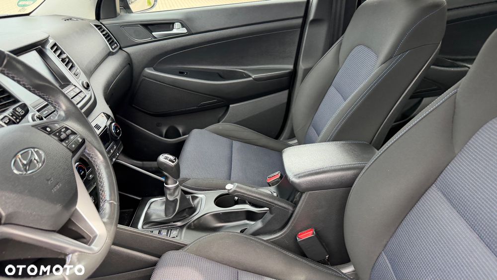 Hyundai Tucson 1.7 CRDI BlueDrive Style 2WD - 20