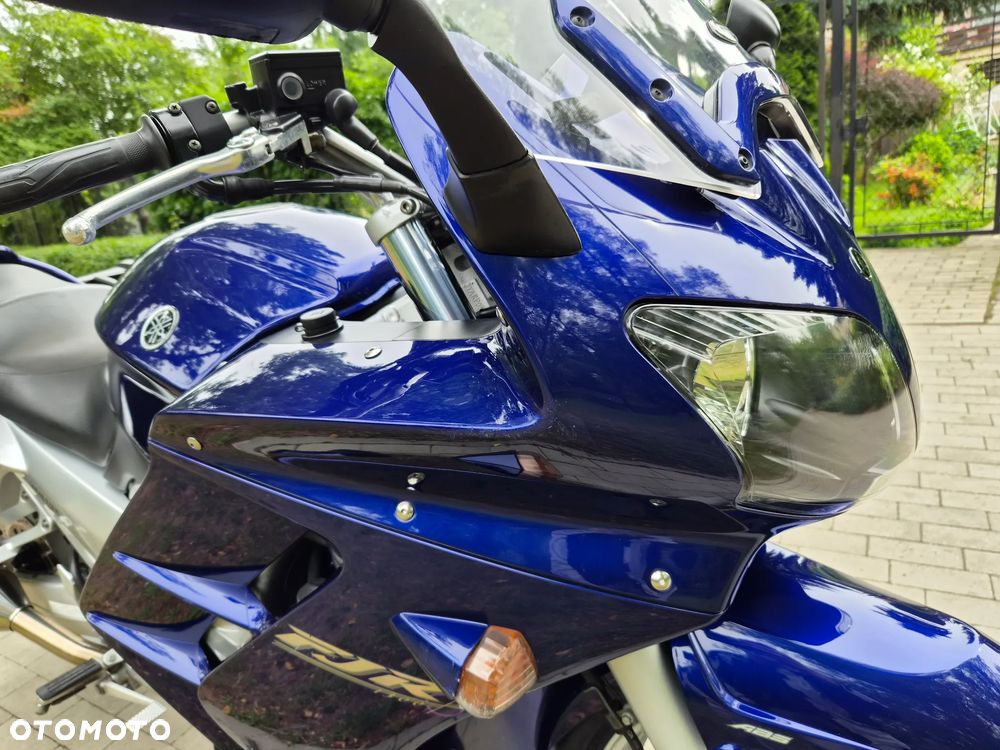 Yamaha FJR - 11