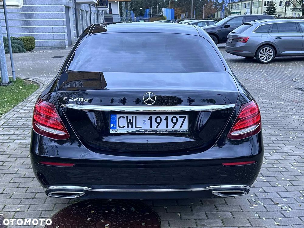 Mercedes-Benz Klasa E 220 d 9G-TRONIC - 6