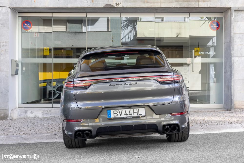 Porsche Cayenne Coupé Turbo S E-Hybrid Tiptronic S - 49