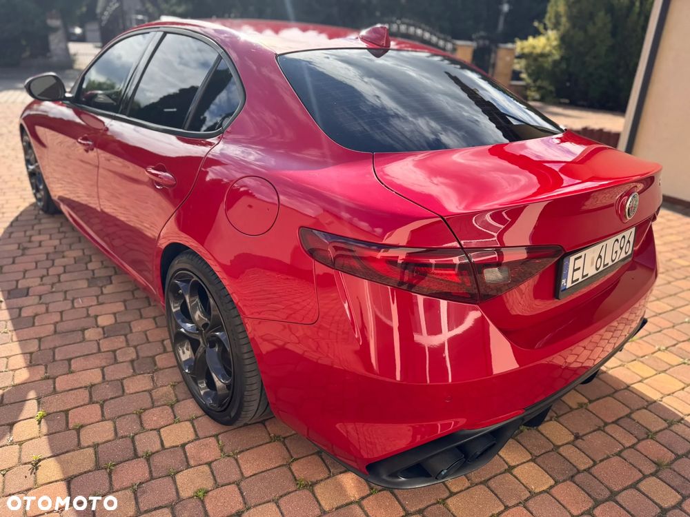 Alfa Romeo Giulia - 16