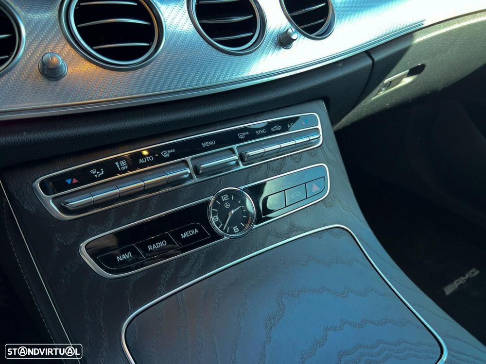 Mercedes-Benz E 220 d 4Matic All-Terrain - 8