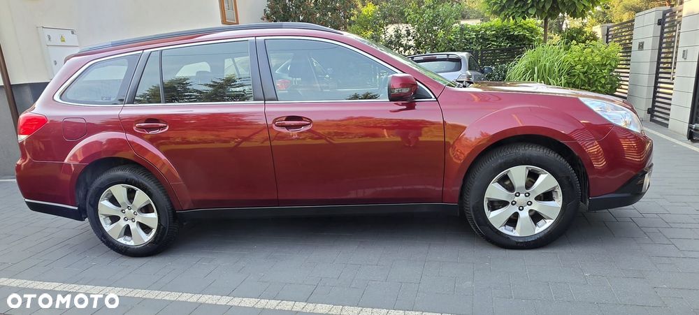 Subaru Outback 2.0D Exclusive - 30