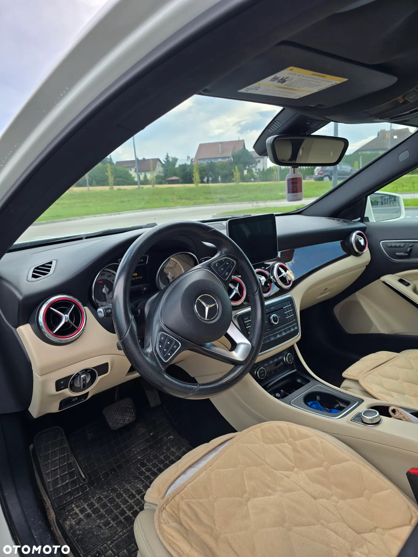 Mercedes-Benz GLA 250 4-Matic - 6