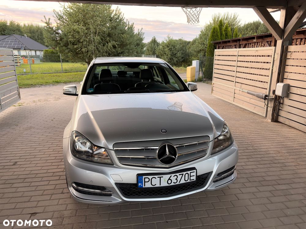 Mercedes-Benz Klasa C 180 CGI Automatik BlueEFFICIENCY Avantgarde - 1