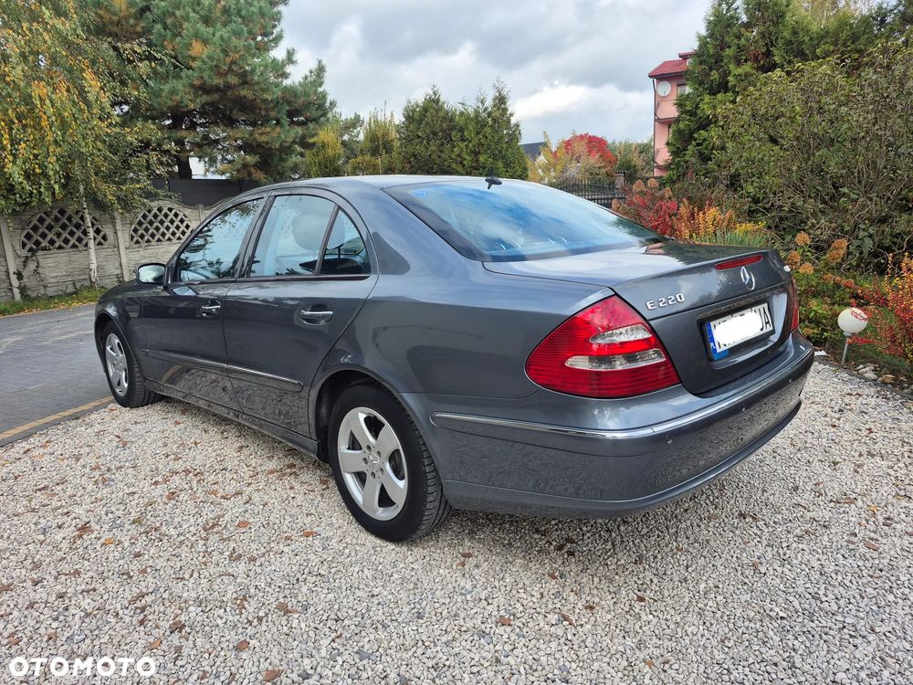 Mercedes-Benz Klasa E 220 CDI Avantgarde - 15