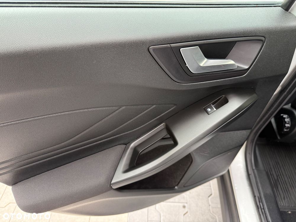 Ford Focus 1.5 EcoBlue Connected - 23