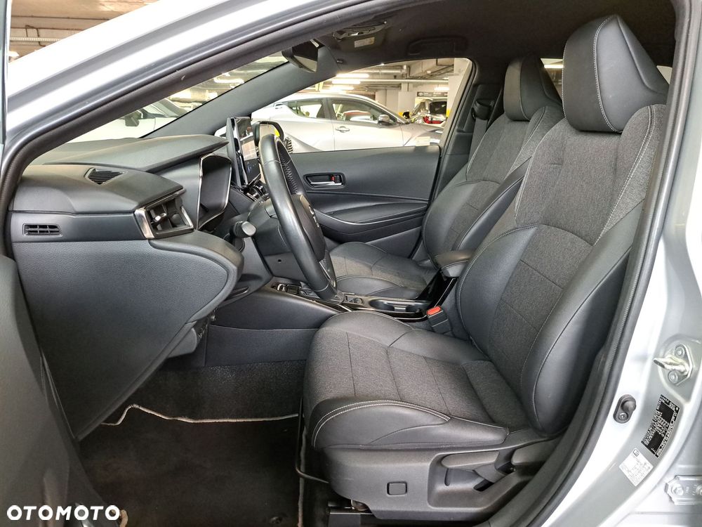 Toyota Corolla 1.8 Hybrid Style - 12
