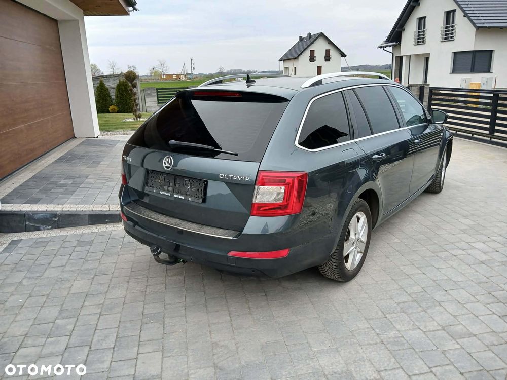 Skoda Octavia 2.0 TDI DSG L&K - 10