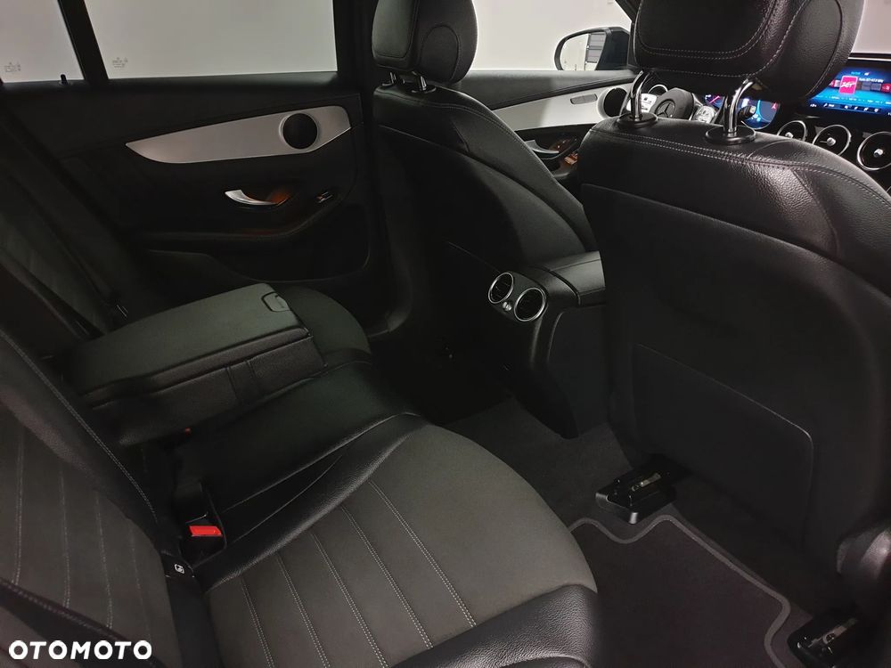 Mercedes-Benz GLC - 28