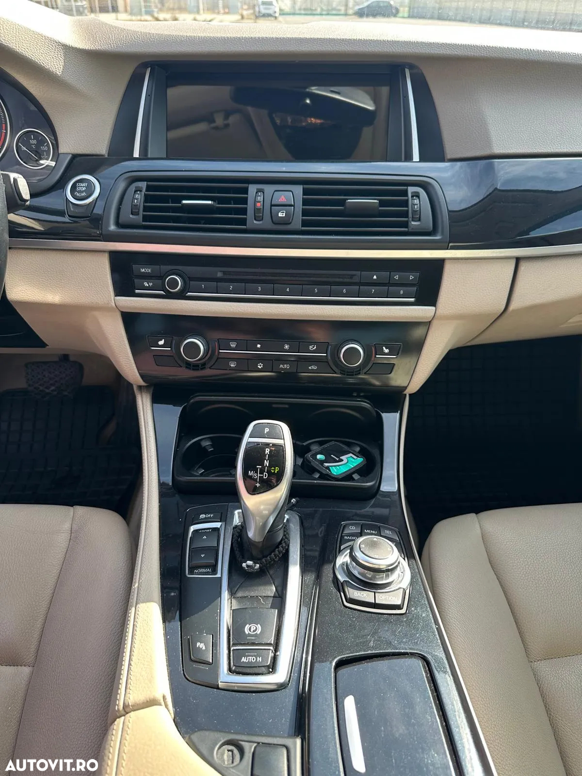 BMW Seria 5 520d - 12