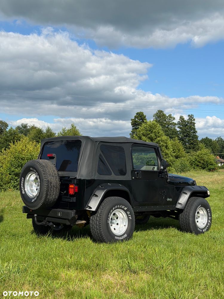 Jeep Wrangler 4.0 Sport - 3