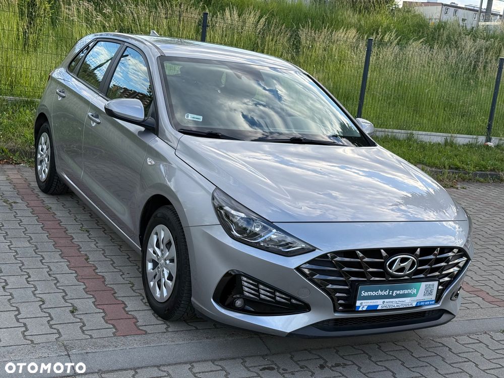 Hyundai i30 1.5 DPI Classic + - 26