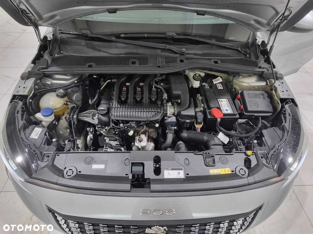 Peugeot 208 - 16