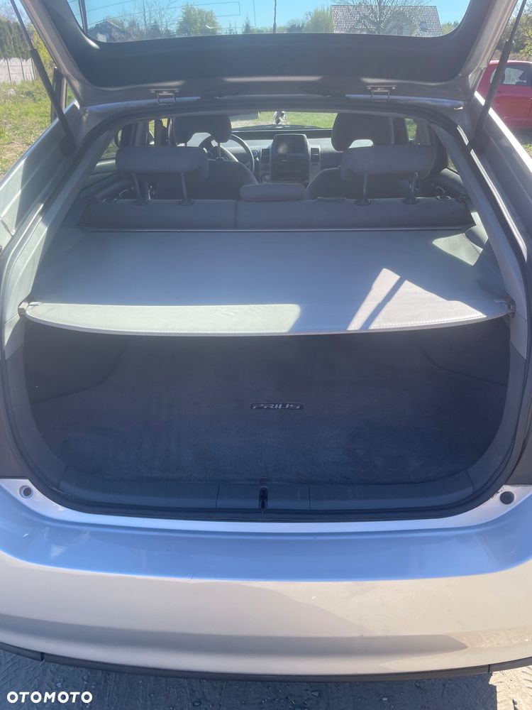 Toyota Prius 1.5 VVT-i Prestige - 11