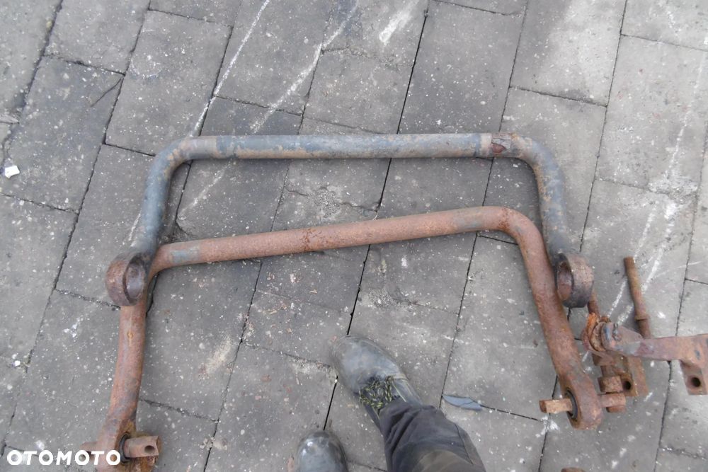 Drążek stabilizator Iveco Eurotrakker Trakker 4x4 6x4 8x4 - 9