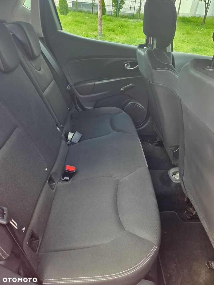 Renault Clio 1.2 16V Limited Plus - 11
