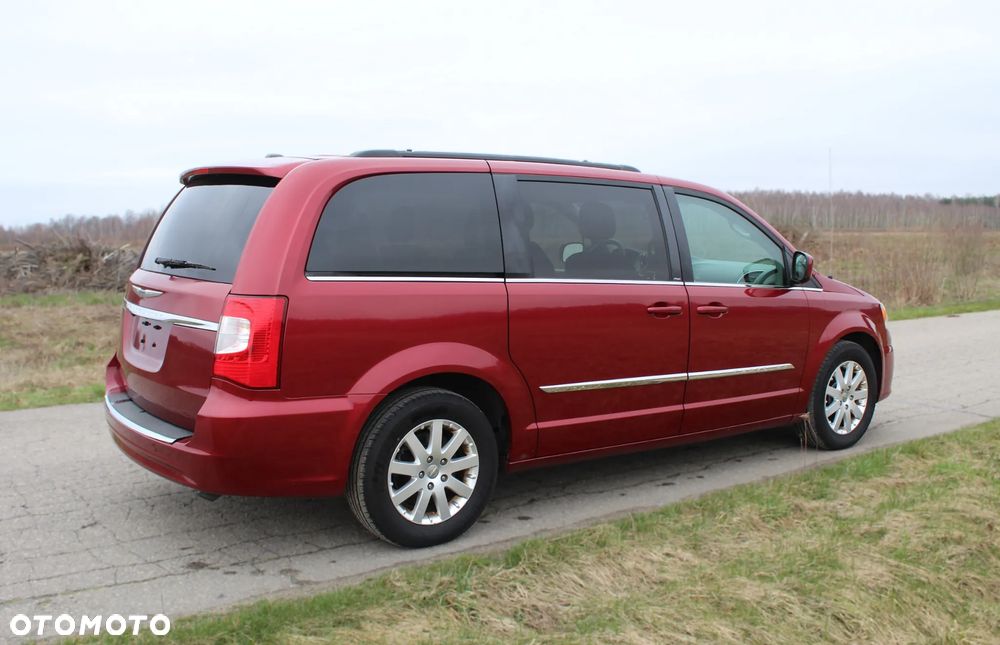Chrysler Town & Country 3.6 Touring - 8