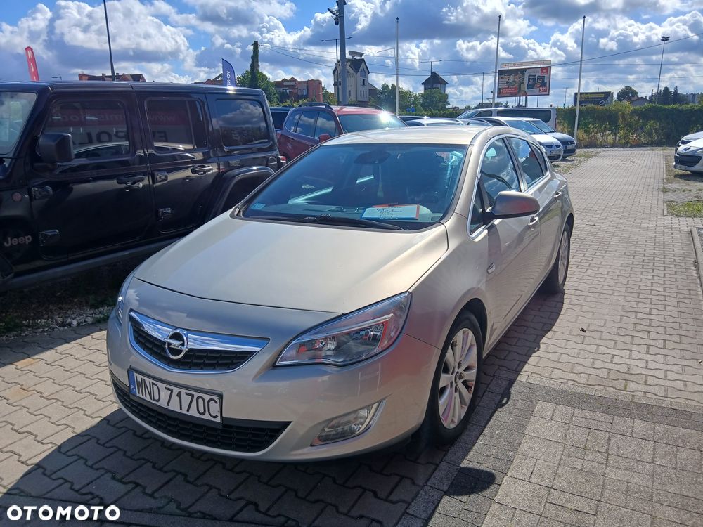 Opel Astra 1.7 CDTI Cosmo - 19
